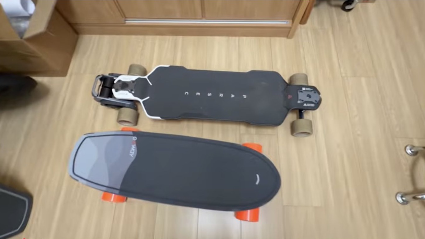 Parsec Aero Pro and Exway Wave V2 shown side by side in the video