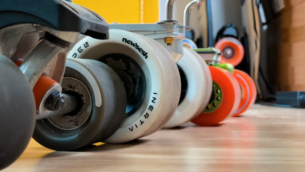 Newsesh Echo's large wheels.